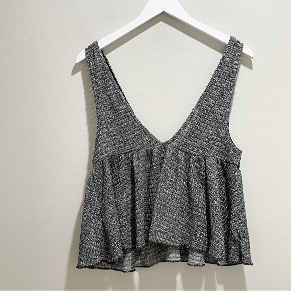 URBAN OUTFITTERS Women’s Black Marled Waffle Knit Double-V Peplum Top Size L - Picture 2 of 7